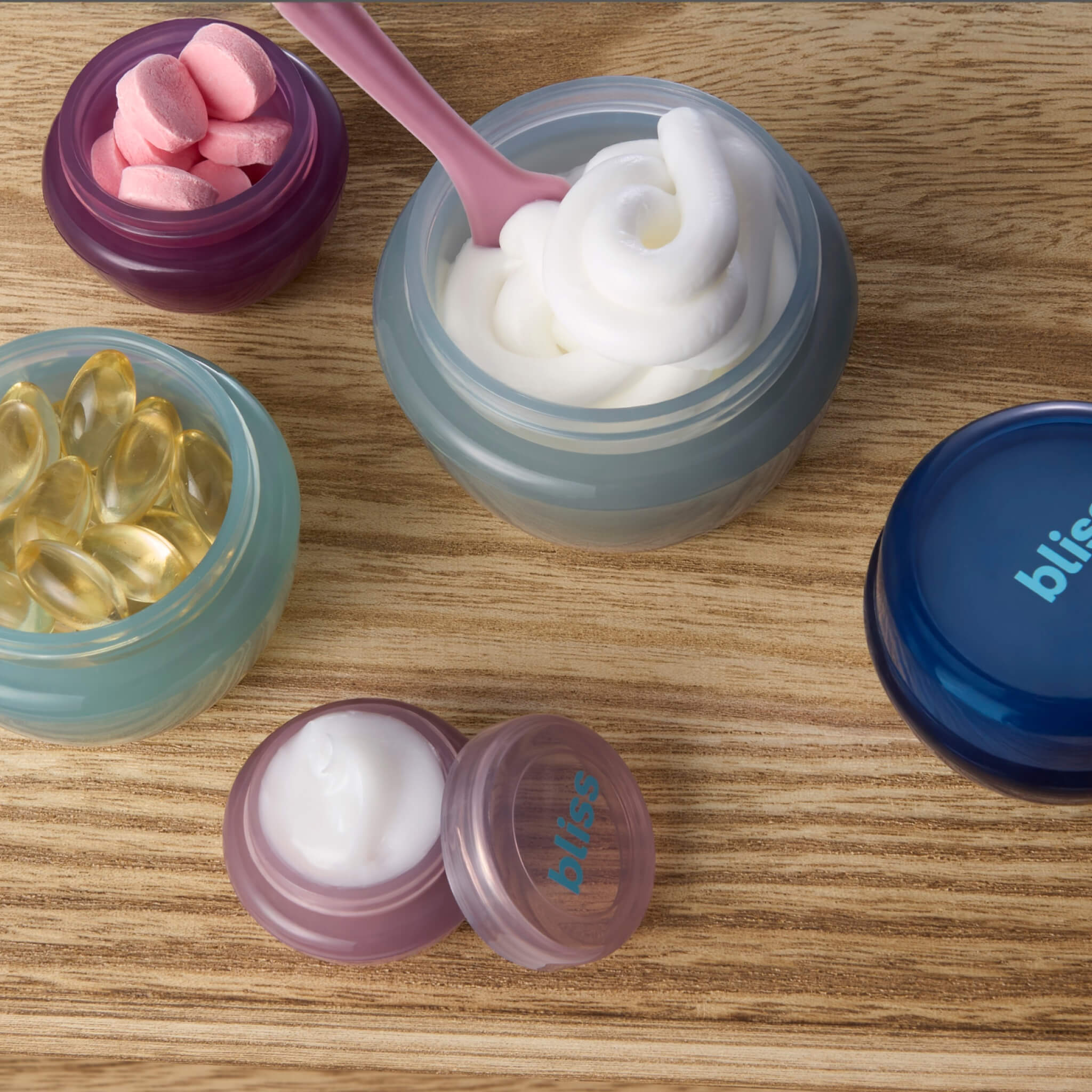 Spa To Go Reusable Travel Jar + Spatula Set - Image 5